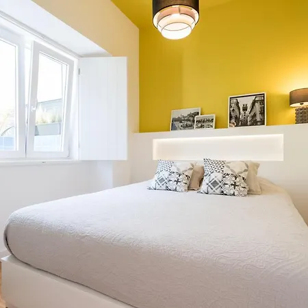 Appartement Bright Apt With Patio In Center! *